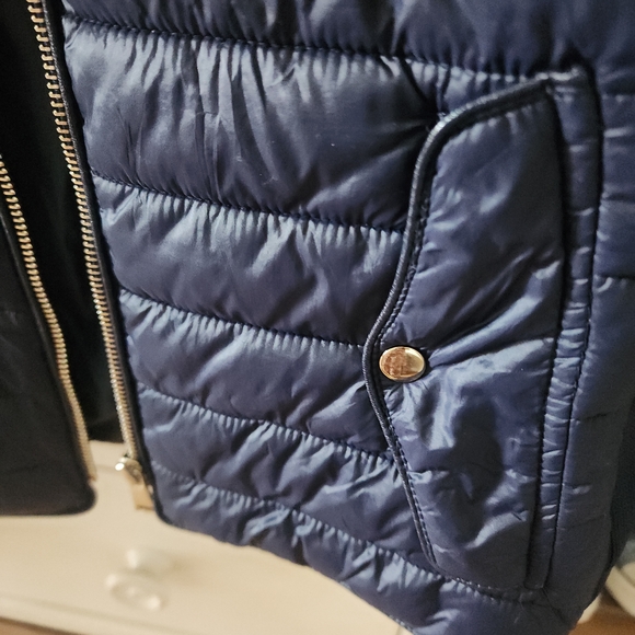Love Tree Women's Navy Quilted Puffer Vest - Picture 5 of 7